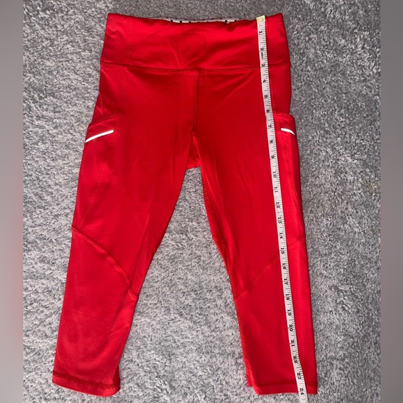 Lululemon Run: Mod Moves Crop Love Red/Mod Dot Printed Black  Women’s Size 4 - Picture 3 of 7